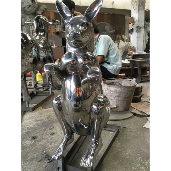 Mirror Kangaroo Metal Animal Sculptures Floor Installation Giant Animal Statues