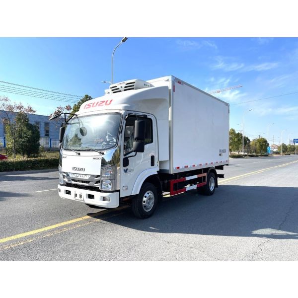                    Isuzu Refrigerated Truck Body Mini Box Truck Refrigerated Meat Transport Refrigerator Trucks             