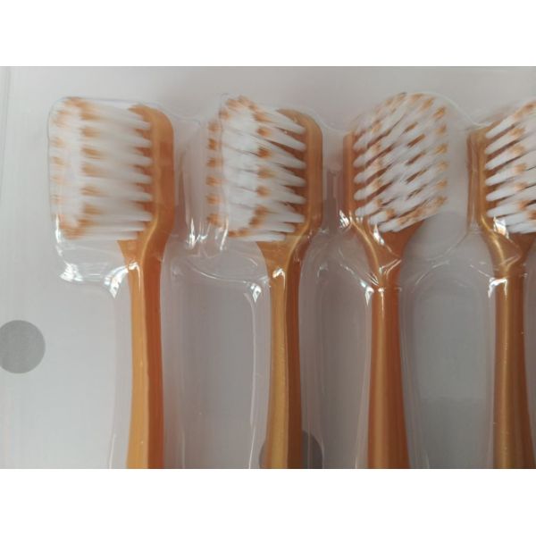 Toothbrush 6-piece set for family travel easy to carry teeth cleaning plastic soft bristled cleaning tools