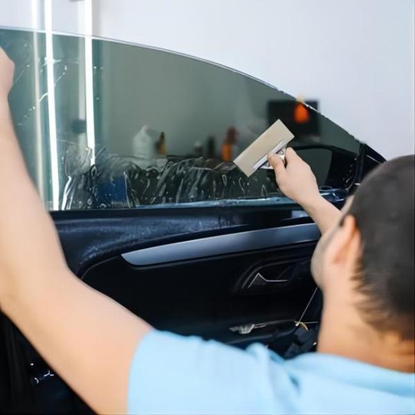 UV Protected Car Window Tint Film Glare Reducing Polyester Dark Shade For All Car Models