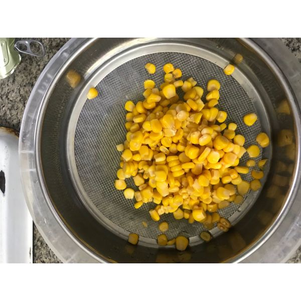 食品加工のための柔らかく黄色い缶詰にされたスイート コーン