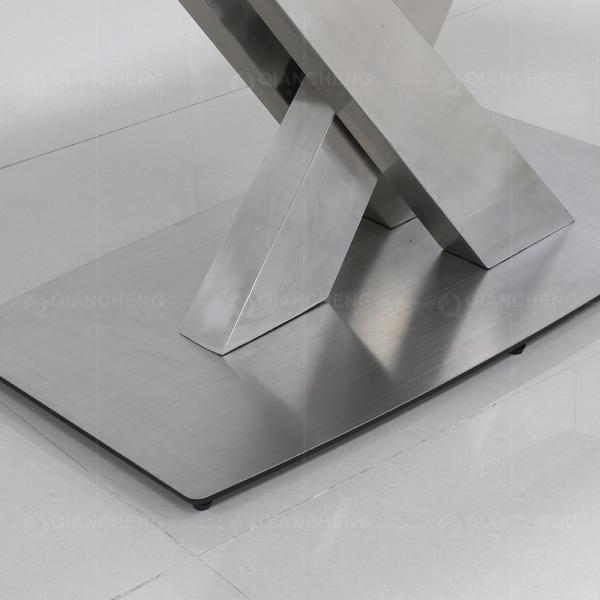 Mesa de jantar do mármore de Qiancheng com cadeiras