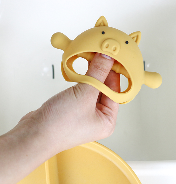 Изготовленный на заказ различный силикон Teether сжатия ручки формы свиньи форм для младенца с различными дизайнами