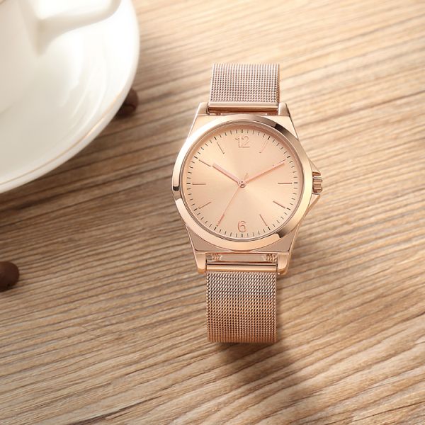 Delicate 30 Meter Alloy Female Wrist Watches , Rose Gold Waterproof Watch