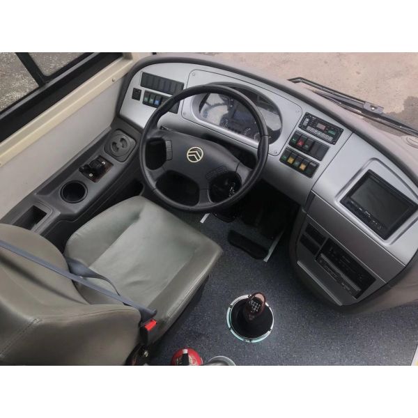 Second Hand Used Yutong Rhd Lhd Passenger Bus Diesel Engine City Travelling 170 Kw