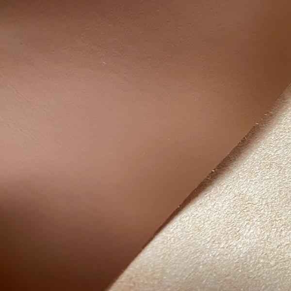 Breathable Microfiber Synthetic Leather Realistic Feel Easy Maintenance