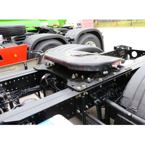 Трактор Прицеп Грузовик совершенно новый 4*2 Шакман H6000 Одноосевая Weichai 430hp Полтора ряда