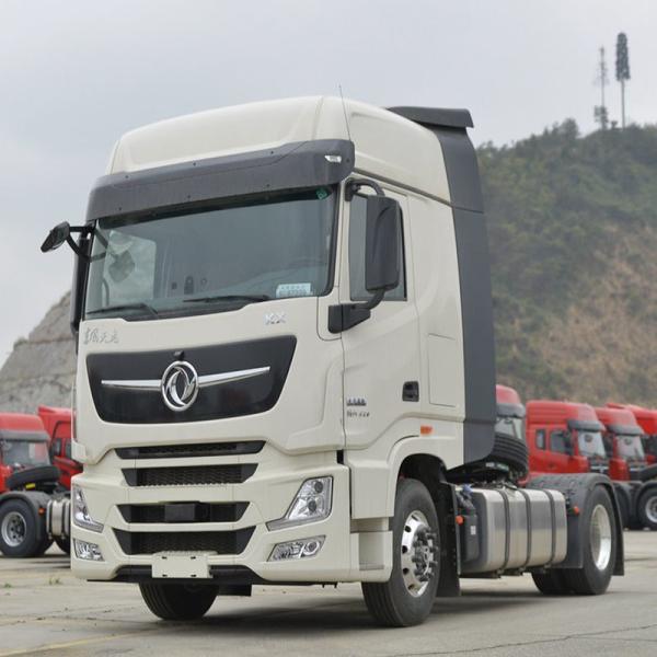 Dongfeng Chenglong M3 CNG Semi Trailer Tractor Truck With Cruise Control And Engine