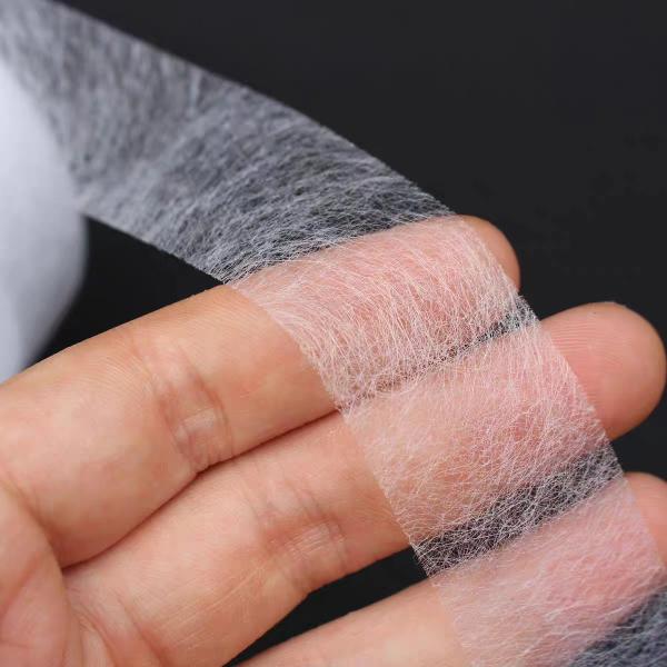 White Hot Melt Web 8-100g/Cm2 Strong Adhesion For Clothing Material