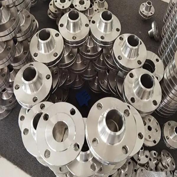 Zexu Specializes In Producing Large-diameter Butt Welded Flanges 904L