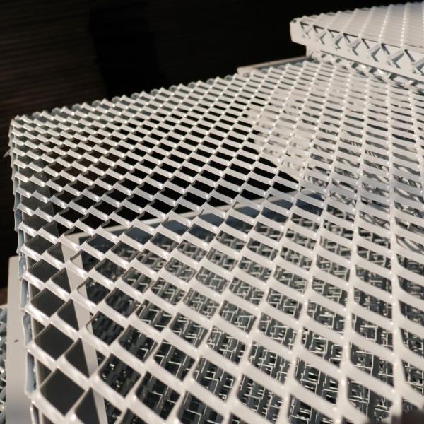 3mm-5mm Thick Powder Coated Expanded Aluminum Wire Mesh For Decorative Buildings