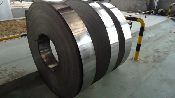 0.35mm 35Q135 Silicon Steel Coil Electrical High Magnetic Induction