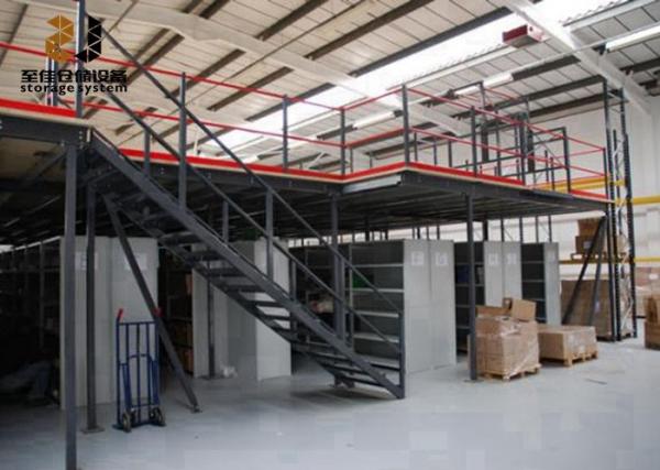 Capacité industrielle 500kg - 4000kg/Sqm de l'acier Q235/245 planchers de mezzanine