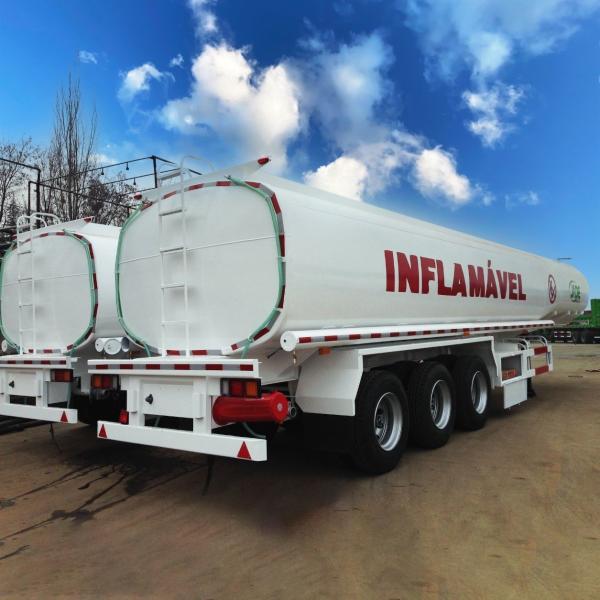 42000L 4 compartiments Super réservoir de carburant à pneu unique camion semi-remorque avec axe Fuwa 13t et airbag suspension de ressort