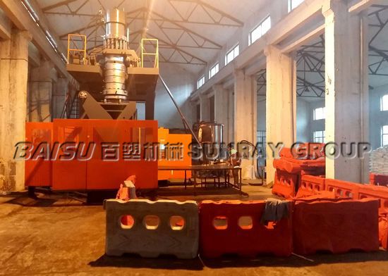 1.4m Plastic Road Barrier Blow Molding Machine 480Pcs Daily Production Capacity SRB120N