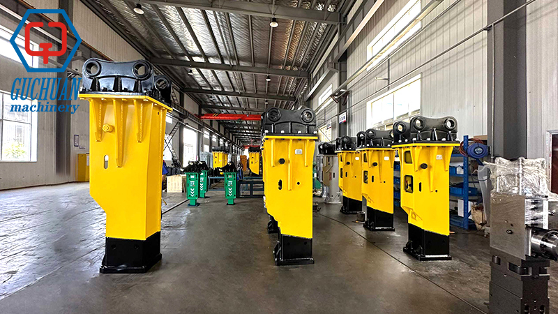 Silent Box Type SB70 Hydraulic Breaker for 16–21 Ton Excavators