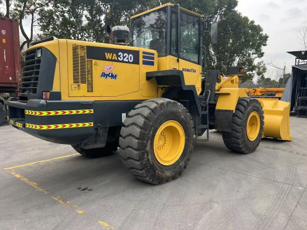 2011 Year Original Japan Used Komatsu WA320-5 Wheel Loader In Excellent Condition