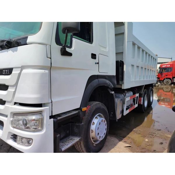 6×4 Front Lifting Style Dump Truck 351-450HP Secondhand Sinotruck HOWO 10wheeler White