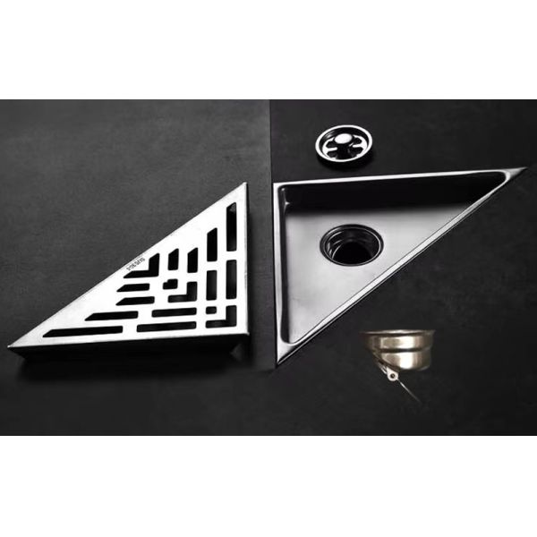 Anti Odor Triangle Shower Floor Drain 304 Stainless Steel Material