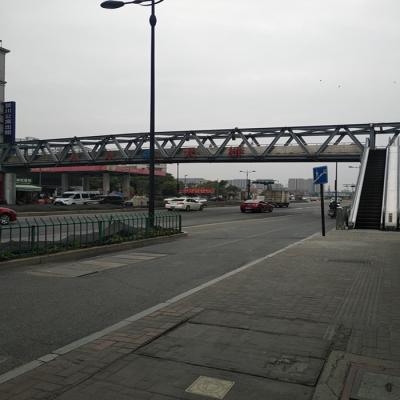 Trail Prefabricated Pedestrian Bridges Over Roads , Pedestrian Flyover Urban Traffic Solution