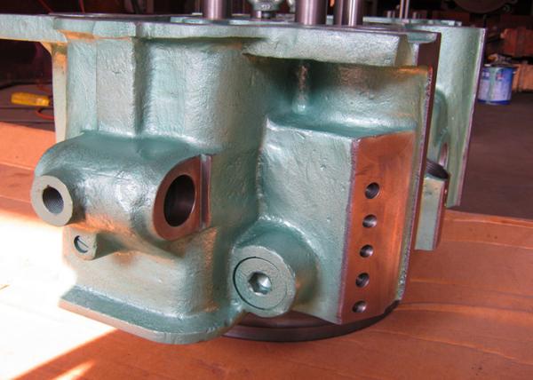 MAK 6M25 Marine Cylinder Heads , Main Engine Cylinder Head With Valve Seat / Guide