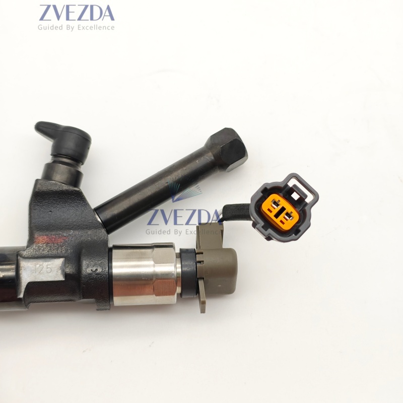 Common Rail Fuel Excavator Injector Assembly 095000-5215 For J07E J08E Diesel Engine
