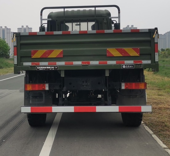 4 X 4 Panzer Truck Off Road Land Pickup SUV Транспортное средство Нормальное сиденье водителя Моторная емкость 4-6L