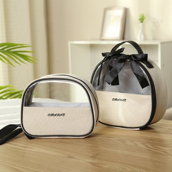 Zipper Closure Lady Beauty Case for Professional Ladies Solid Pattern and Handle Design