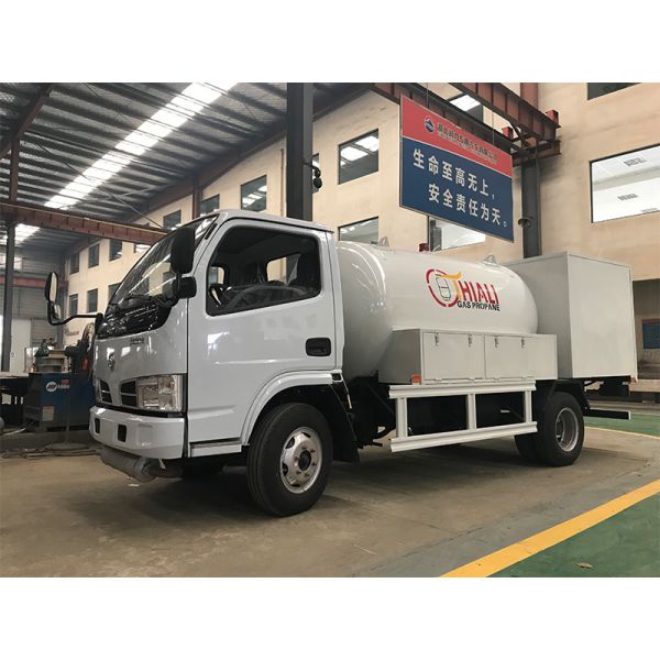 5000 liters Mobile LPG Refueling Truck with Euro III Emission and 120HP Engine