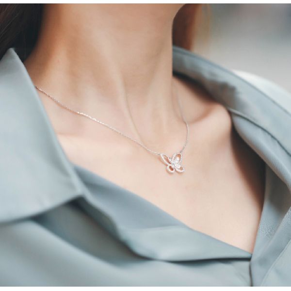 ожерелье бабочки диаманта белого золота бриллиантового колье 3.8g золота 0.45ct 18K