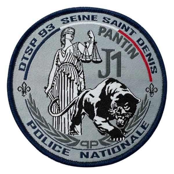 High Density Overlock Embroidered Badge Patches 30mm Diameter Self Adhesive