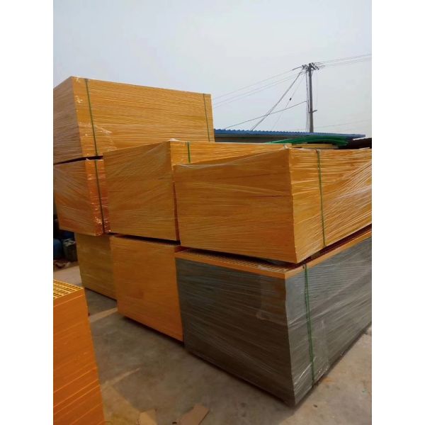 FRP Mould Walkway Gratings with Customized Colors and Anti-slip Sand Gritted Surface