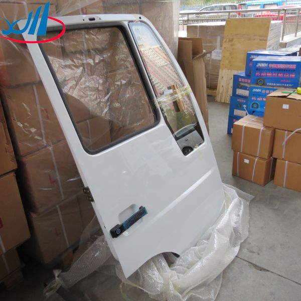 Top Quality Shacman Truck Spare Parts Door Assembly AZ1632210002