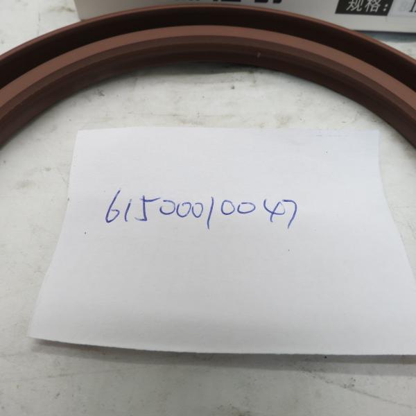 Shacman Dongfeng Truck Parts Engine Crankshaft Oil Seal Rubber Material 61500010047 115*140*12