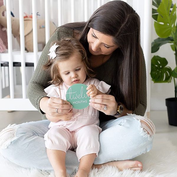 Custom Eco Wooden Milestone Discs Green Milestone Discs Acrylic For Baby Shower