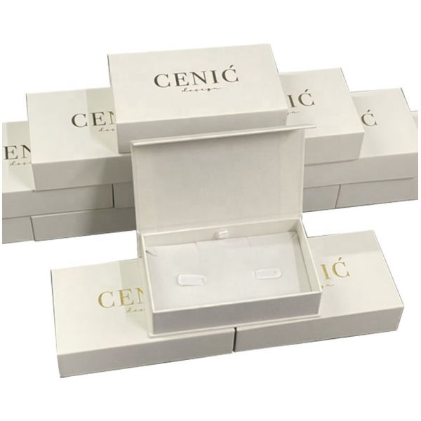 Customized White Paper Magnet Necklace Box