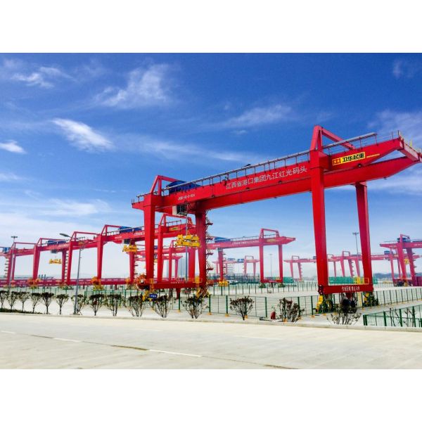 Double Girder Rail Mobile Container Gantry Crane RMG 40 Ton