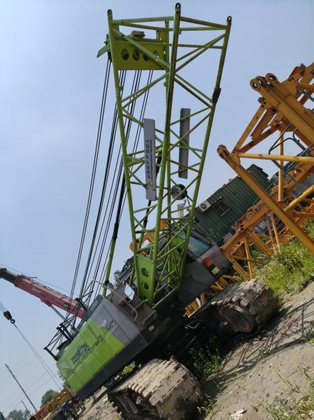 Grue sur chenilles ZCC850V 85T à bas prix, hauteur de levage maximale de 83 m, couleur jaune
