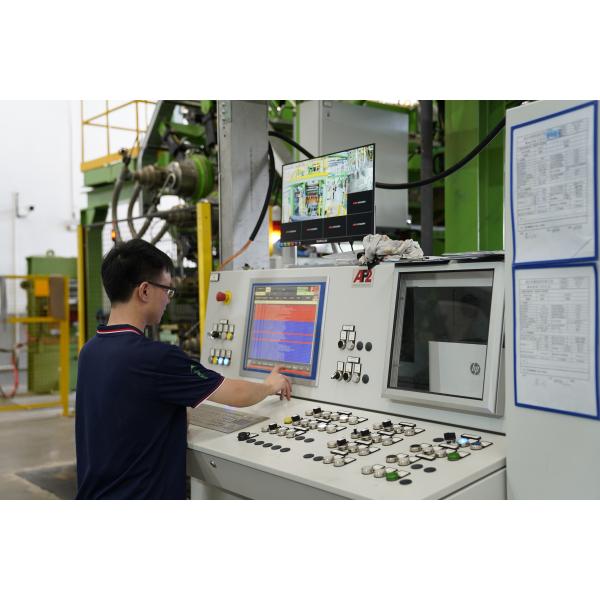 Excellent Wear Resistance All Steel Radial Truck Tire Mining Pavement Tire Deep Grooves Trailer Tires AR3137-10.00 R20