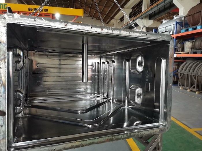 Специальный Roto Mold Maker Пластиковая лентовая тележка Ротационный процесс формования