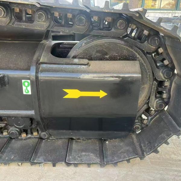 Excavatrice CAT330D2 d'occasion de 2023 à vendre : 30 tonnes, performances stables, économe en carburant et prête pour votre projet