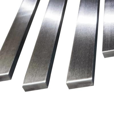 316L 310S 2205 Aço inoxidável laminado a quente Barras planas em picada Blasting em picada em quente preto em picada aço inoxidável desenhado a frio