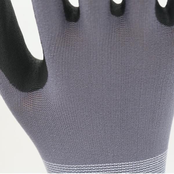 Industrial Nitrile Coated Work Gloves Skid Proof Safety Work Gloves For Machining