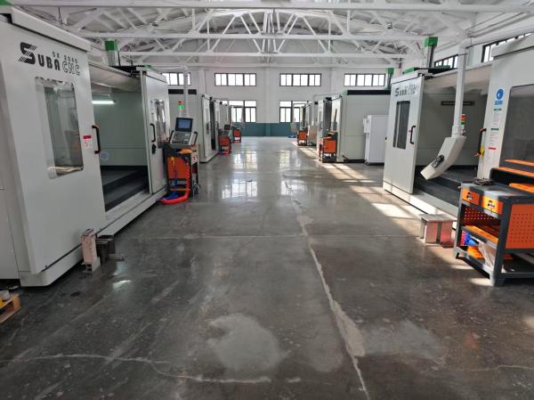 Aluminum molds wooden molds 5-axis machining center carbon fiber processing