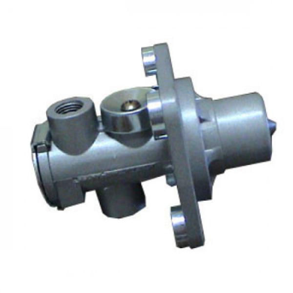 Auto Volvo Truck Parts Gearbox Inhibitor Valve For FH12 B12 1669297