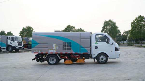 Dongfeng Tuyi Pure Electric Road Sweeper The Ultimate Eco Cleaning Solution