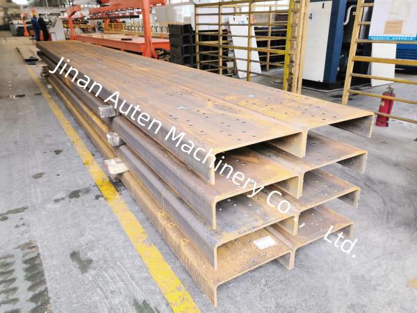 25 Nombre de modules de ligne de poinçonnage de longerons de camion CNC pour tôles de 4 à 9 mm d'épaisseur