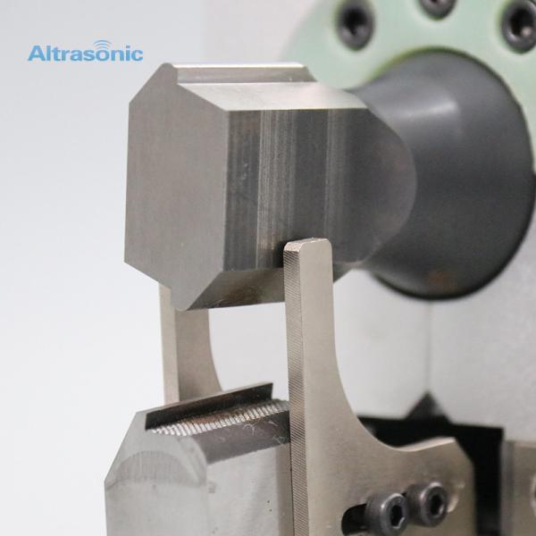 Automatic Calibration Ultrasonic Metal Welding Machine 20kHz 3000W