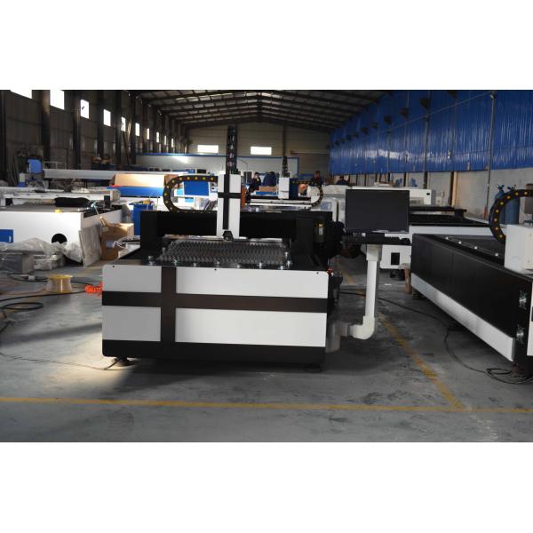 Small Size Fiber Laser Cutting Equipment Steel / Carbon Steel / Copper Cutting Usage