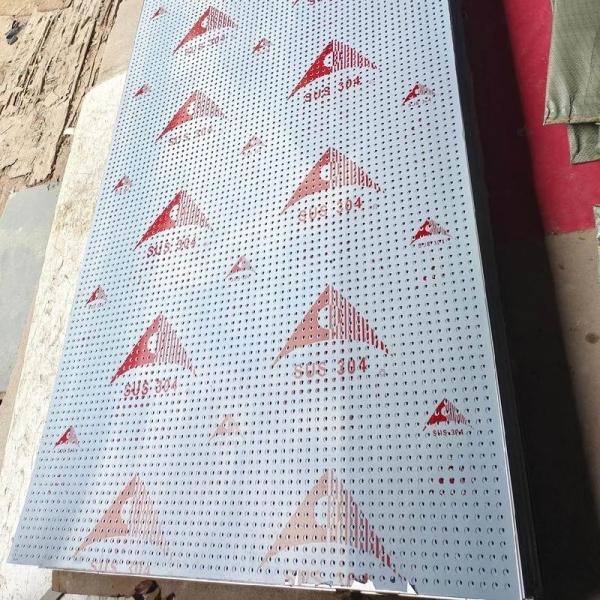 Perforated Stainless Steel Metal Sheet Plate SUS304 SUS316L SUS310S SS Sheet With Holes